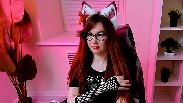CarolGiggly webcam