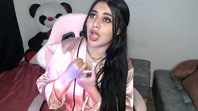 sophiadaza666 live cam on StripChat