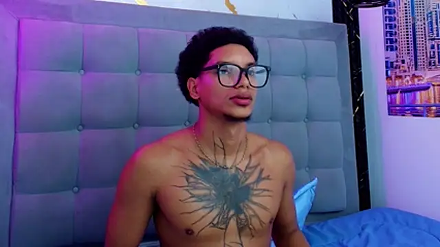 kai_storm77 webcam