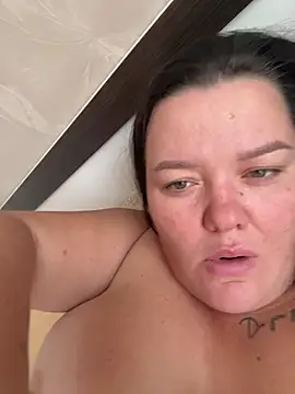 SunnyLeila2101 webcam