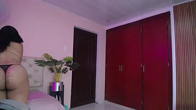 cristal_horny19
