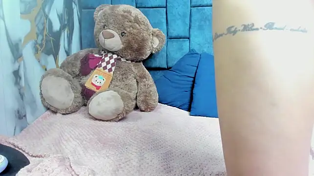 ValentinaKlean live cam preview