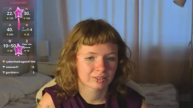 VioletDesiree webcam