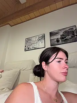 aus_queen webcam
