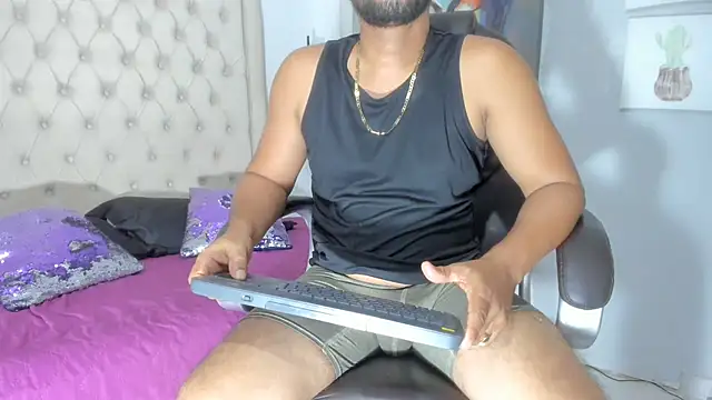 luis_23hot webcam
