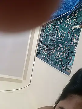 Cute_avni099 webcam