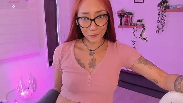 itsmaya_ webcam