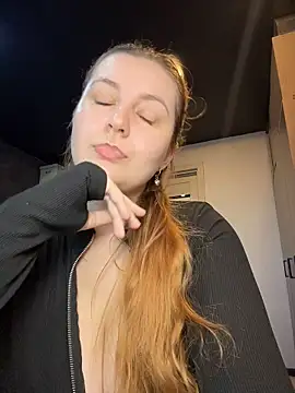 CandyShoopp webcam