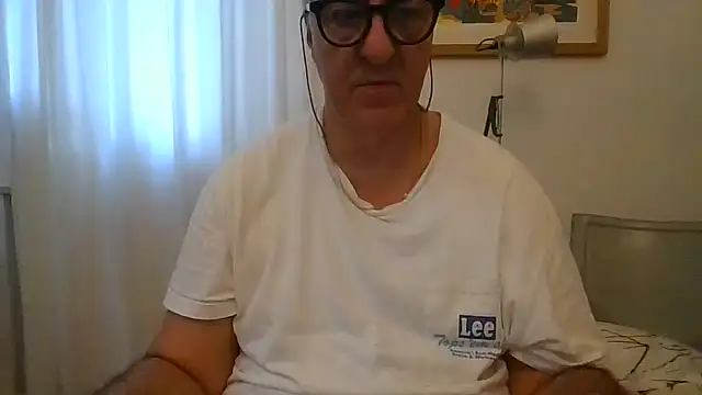 ANONIMO7735 webcam