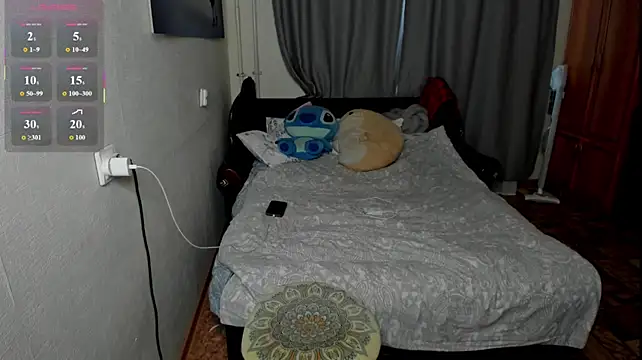 monica__elder webcam