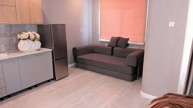 LorileeTruden webcam