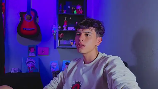 MikeyKuro webcam