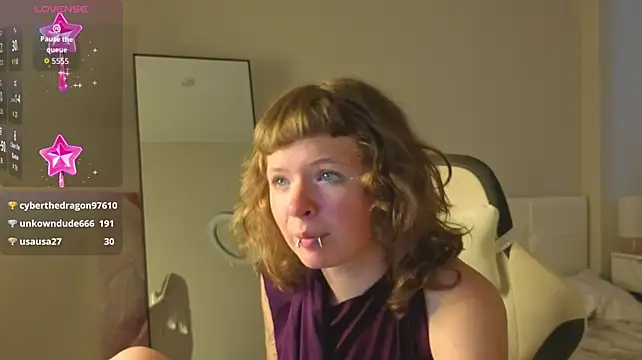 VioletDesiree live cam preview