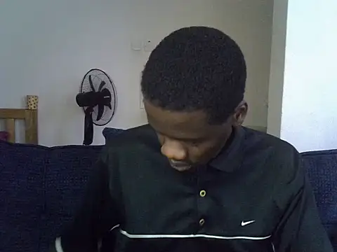 Thee_Biggest webcam