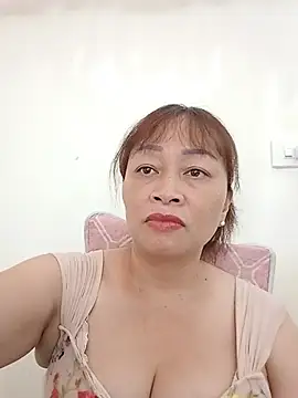 Baby-ladyboobs2026 webcam