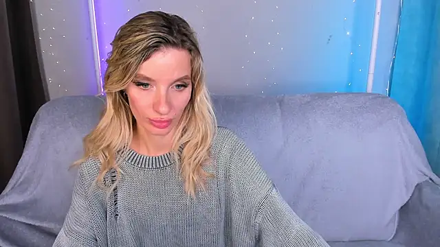 AlinaLovelyX webcam
