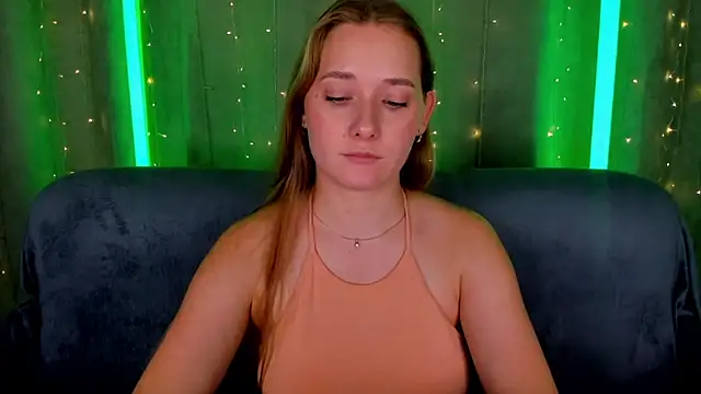 AlinaVice webcam