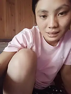 Hilary-123 webcam