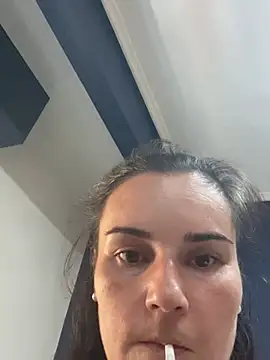 Naira_Dan webcam