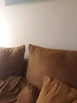 YourBadboy718 webcam