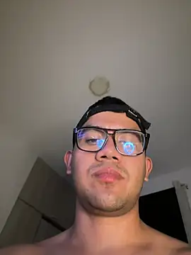 ENZODELEON webcam