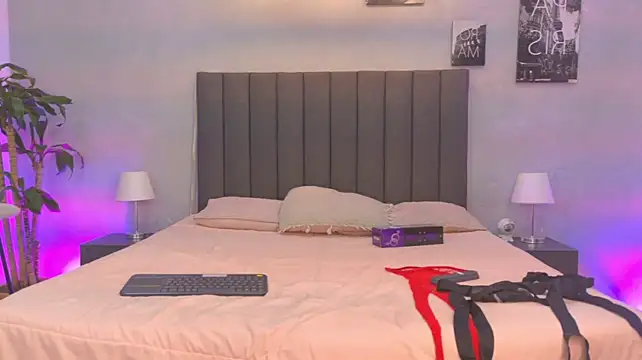 Zac_million webcam