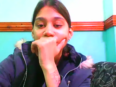 prettysmileaaliyah webcam
