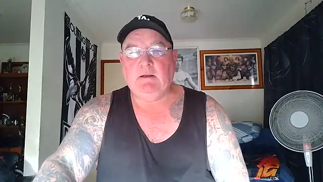 KINKYBLUEYES69