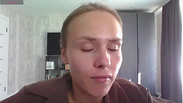 Annie_Cohn