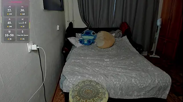 monica__elder webcam