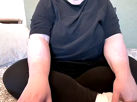 MarthaBriest webcam