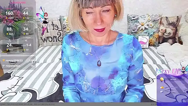 AgataFoxx webcam