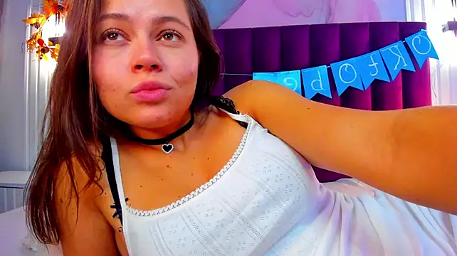 Kelly_Cuutie webcam