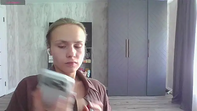 Annie_Cohn webcam