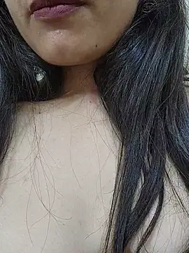 CuteSarikaLIVE live cam preview