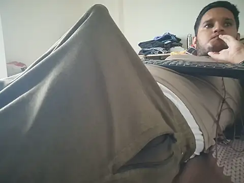 IM_NAUGHTY_JON webcam