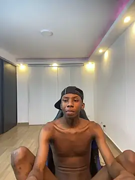milo018 webcam