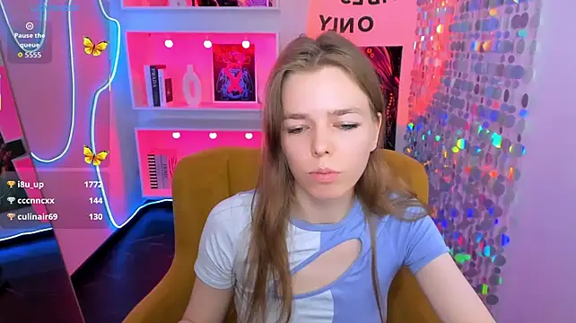 TinaTayylor webcam