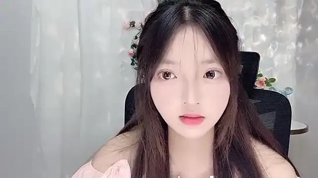 KK668866 webcam