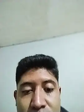 LittlePiggie666 webcam