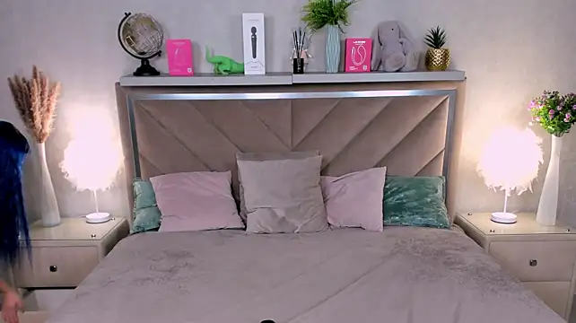 MiaKarlos