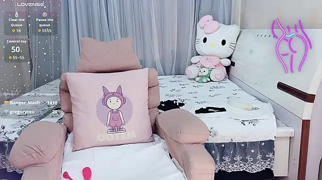 yangyang_520 live cam on StripChat