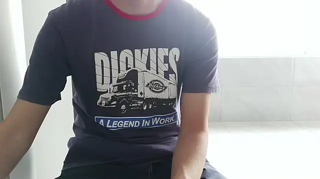 nole_china7 (Ask my age) - talk / fun / cum