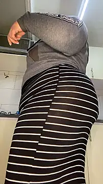 Chloee_Peach webcam