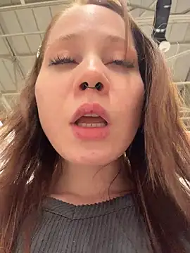 SlavicCandy webcam