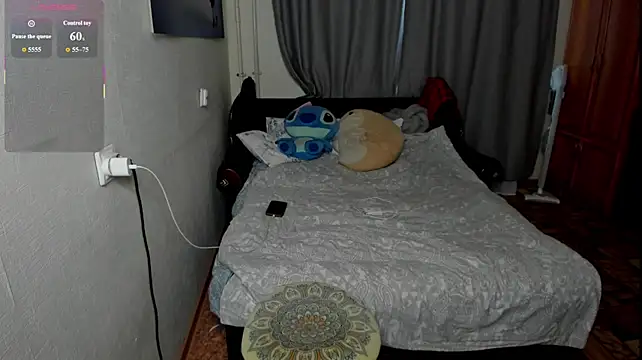 monica__elder webcam