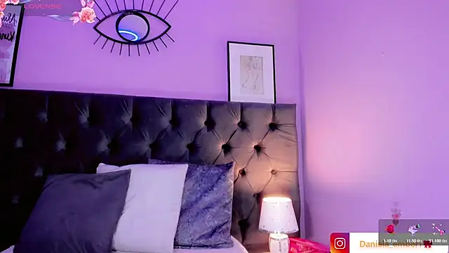 Amira_Ember webcam