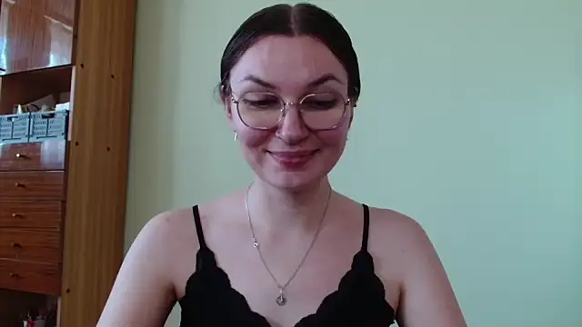 LooveELLYx webcam