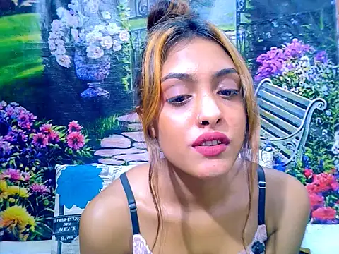 IndianPretty14u2Luv webcam