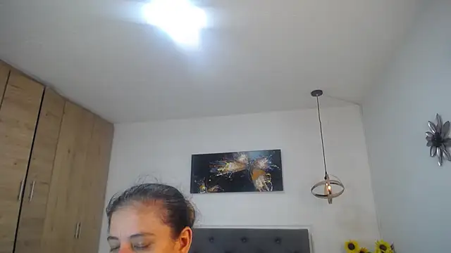 sasi_luna live cam on StripChat